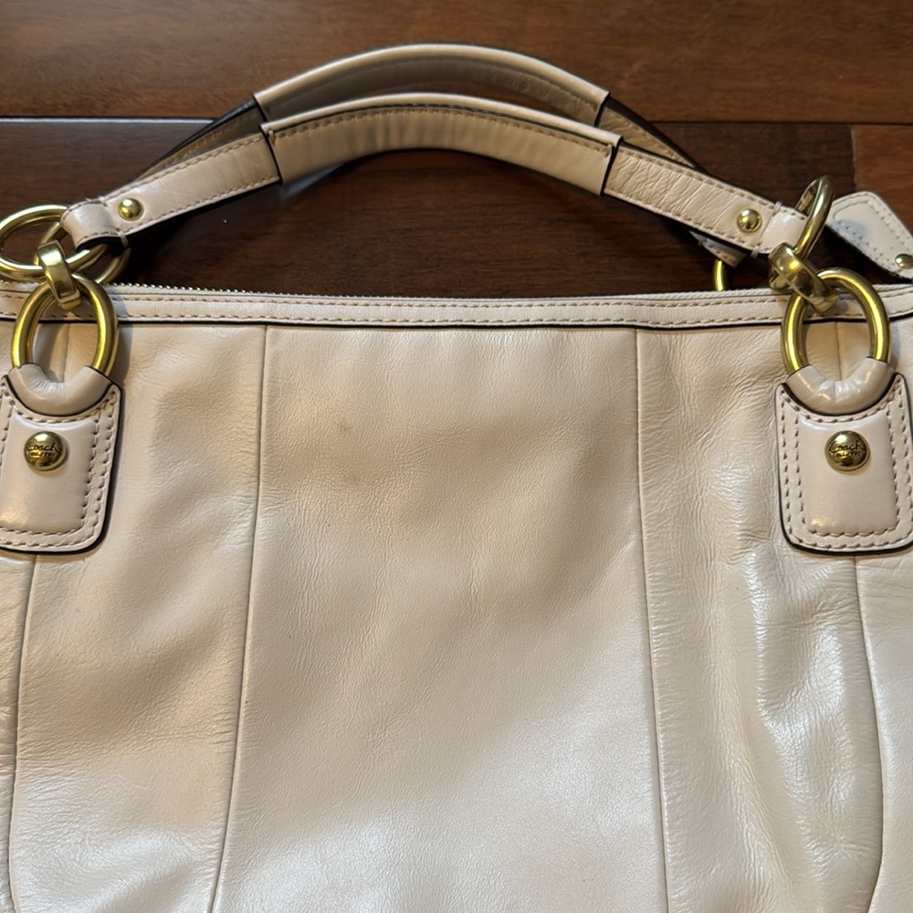 Cream/white Coach Crossbody Bag - Picture 8 of 17